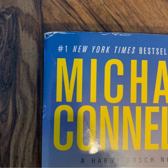📚2/$12📚 Crime Fiction Book: The Black Ice by Michael Connelly - Picture 3 of 6